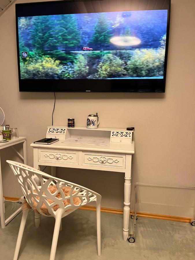 Zimmer Zum Wohlfuehlen Eching  Exteriör bild