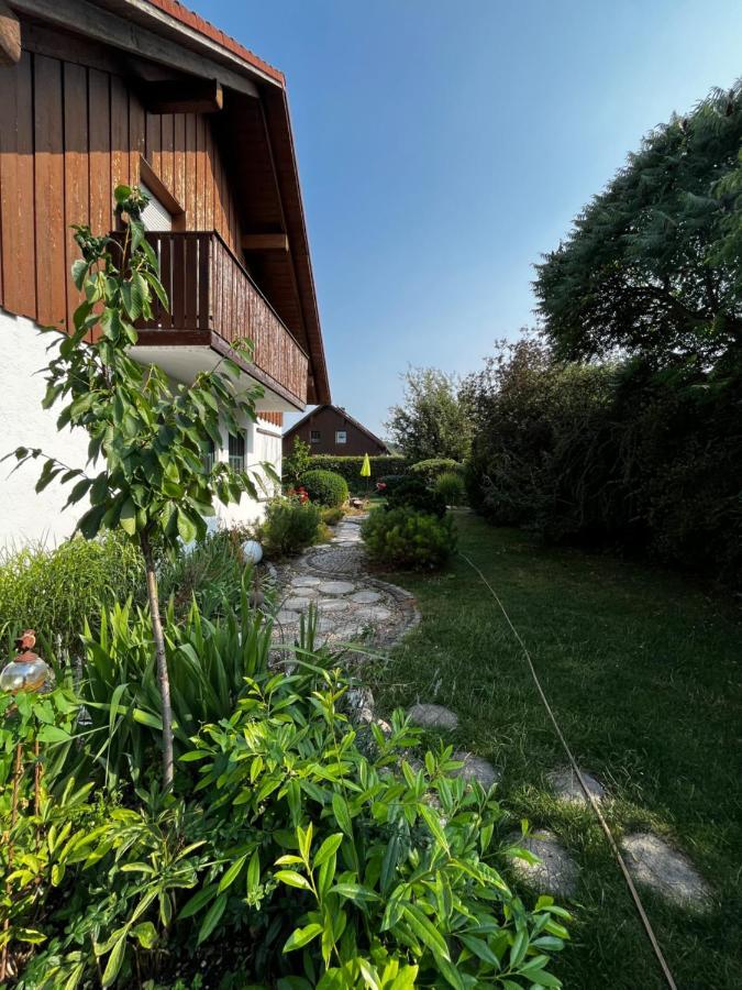 Zimmer Zum Wohlfuehlen Eching  Exteriör bild